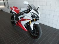 YZF-R1