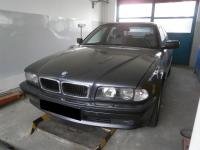740i E38