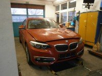 220i F22